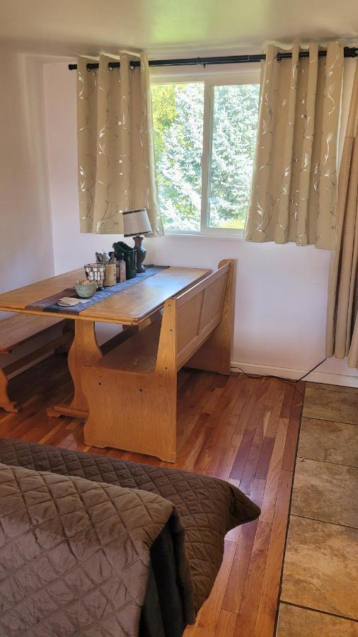 Angel Cottage With A Sauna Or The Cozy With A Jacuzzi Tub, Both Are Studios With A View Of Маунт-Шаста Екстер'єр фото