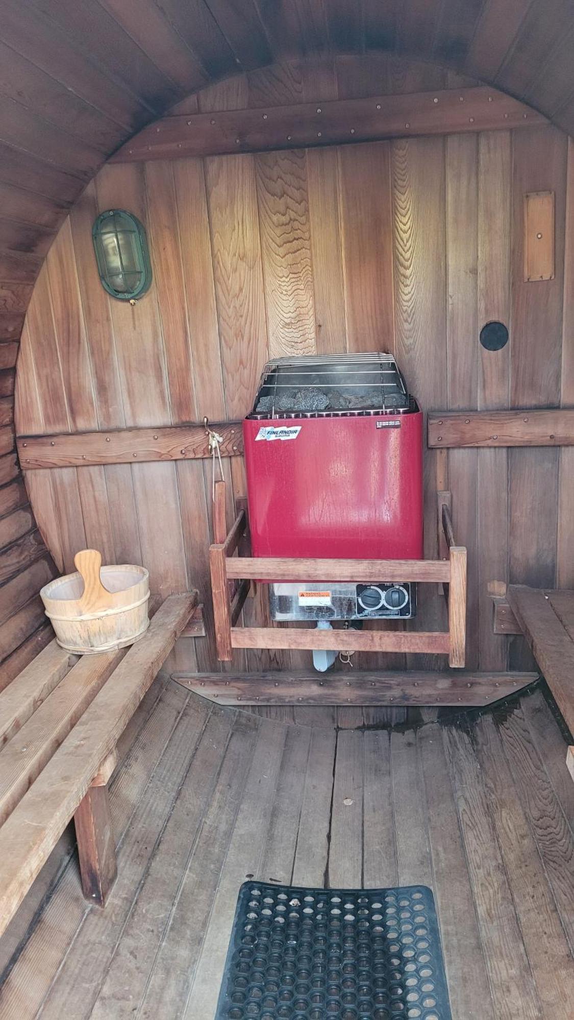 Angel Cottage With A Sauna Or The Cozy With A Jacuzzi Tub, Both Are Studios With A View Of Маунт-Шаста Номер фото